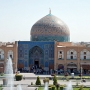 Džamija Šejh Lutfulah se nalazi u Isfahanu, Iran. Izgrađena je u ranom 17. vijeku, i jedno je od najvećih arhitektonskih remek-djela safavidske iranske arhitekture.

