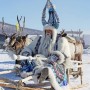 Jedini pravi Deda Mraz - sibirski Ded Moroz iz Ojmjakona, najhladnijeg naseljenog mjesta na planeti Zemlji. Najniža izmjerena temperatura u Ojmjakonu iznosi -71,2 stepena Celzijusova.
