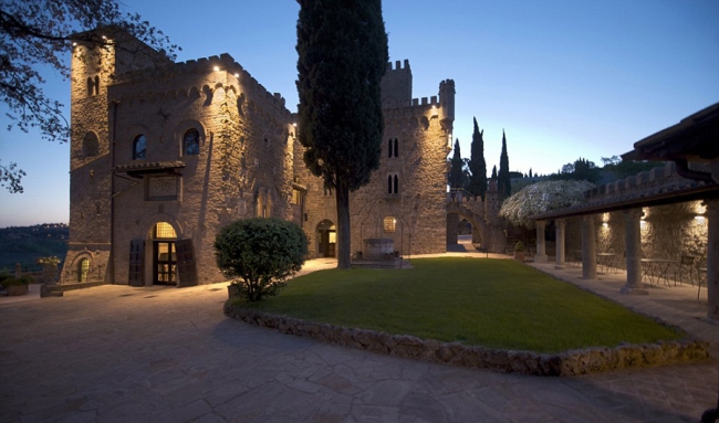 Hotel Castello di Monterone u italijanskoj Peruđi potiče iz 13. vijeka