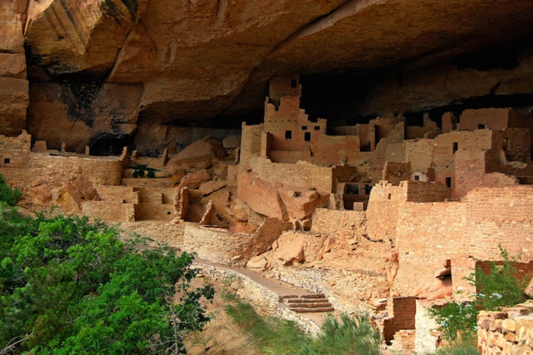 
Mesa Verde je poznato arheološko nalazište u jugozapadnom Koloradu u kome su obitavali drevni Anasazi.