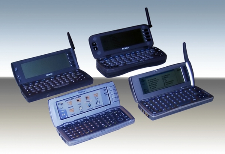 1996. godina - Nokia 9000 Comunicator / Prvi "pametni" telefon, kojeg je pokretao Intel 386 procesor.