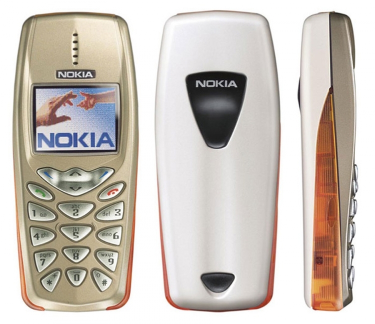 2002. godina - Nokia 3510i / Prvi Nokia telefon koji je uveo GPRS u masovnu prodaju. Model 3510 nije imao ekran u boji.