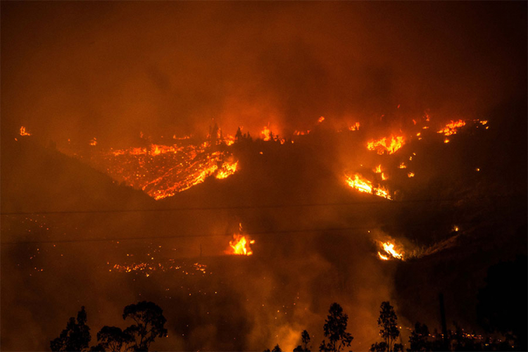 Šumski požar u Vichukuen, 283 km južno od Santiaga