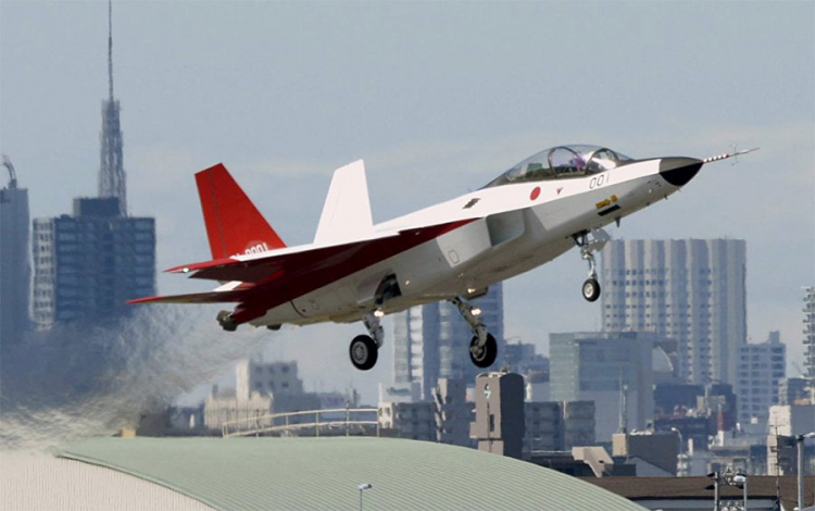 Laki lovac Iks-2 „Šinšin“, prethodno nazvan ATD-Iks, u fazi je razvoja u Japanu od 2004. godine
