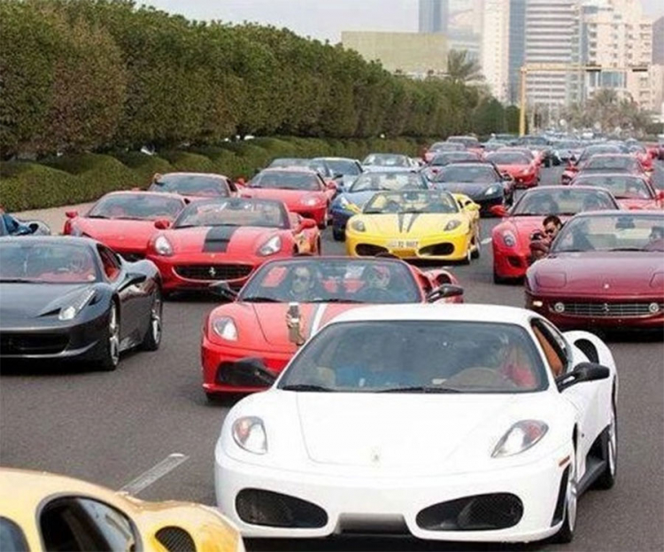Saobraćajna gužva u Dubaiju