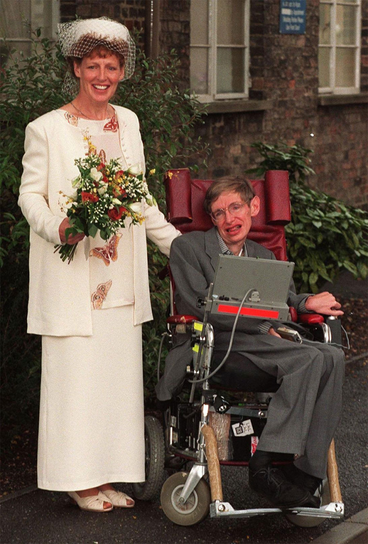 Hoking se 1995. godine oženio medicinskom sestrom Ilejn Mejson. Razveli su se 2007. godine nakon brojnih glasina da ga je ona zlostavljala.