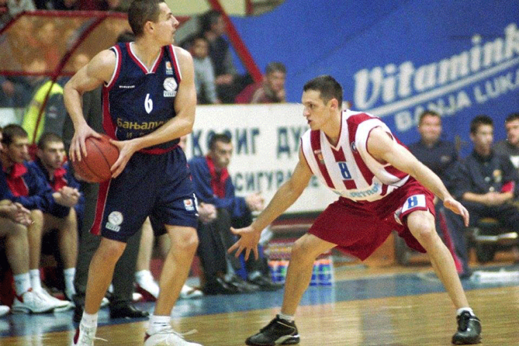 Saša Vujašinović i Igor Rakočević (Banjalučka pivara--Crvena-zvezda,Goodyear-liga 2003-04)