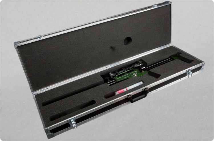 Injektorska puška sistema Dan-Inject u pripadajućem koferu